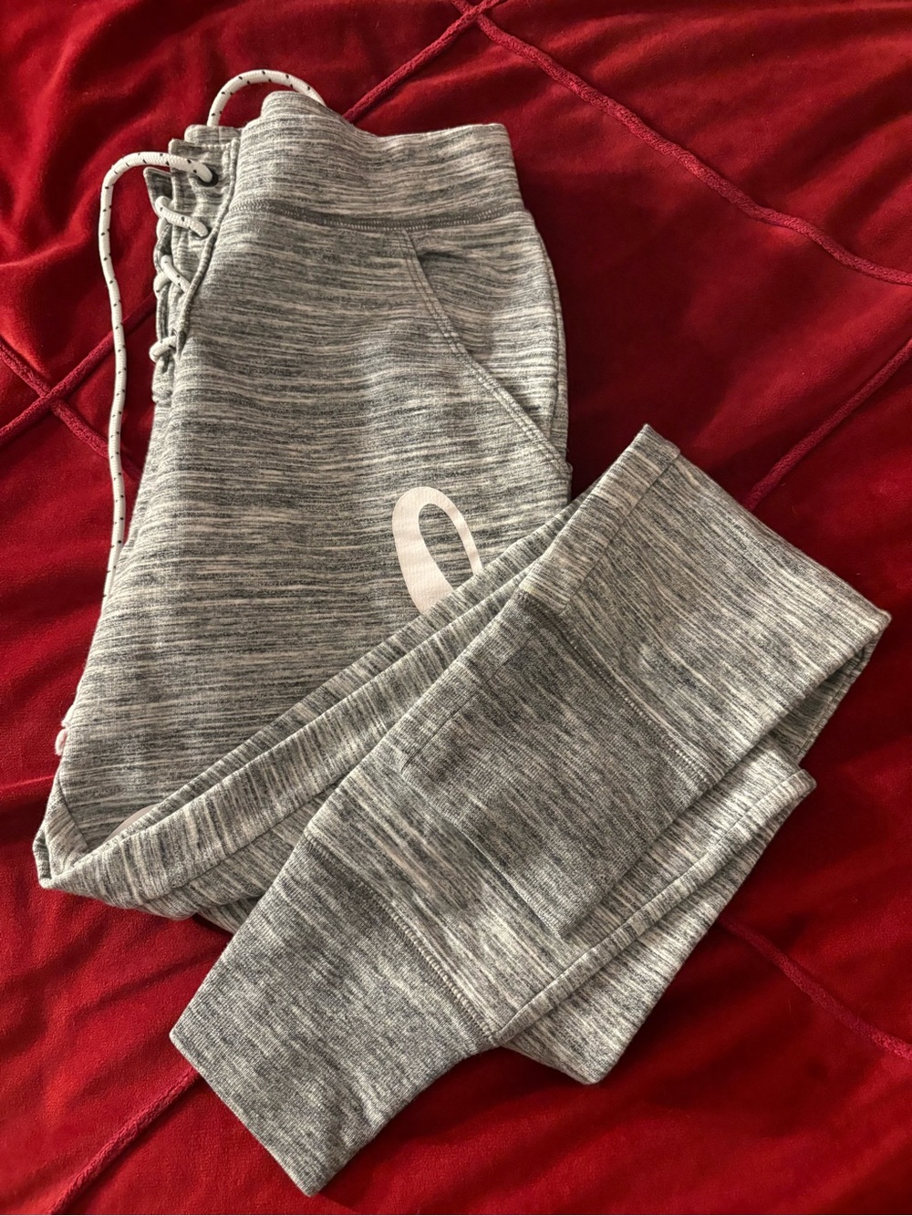 PINK Victoria's Secret Heather Gray Sweatpants with White Label